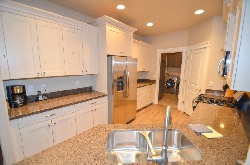 Building Photo - 3293 Bengal Blvd