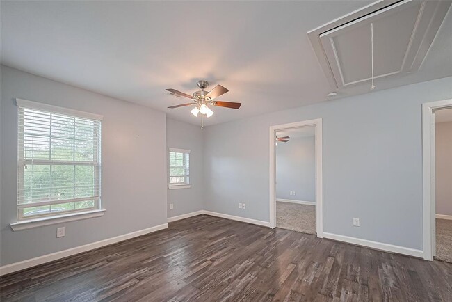 Building Photo - 1730 Macclesby Ln