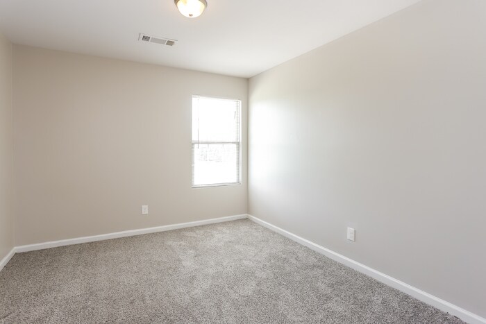 Building Photo - 2205 Marlin Dr