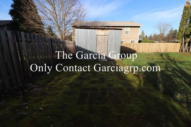 Building Photo - 4505 NE Emerson St