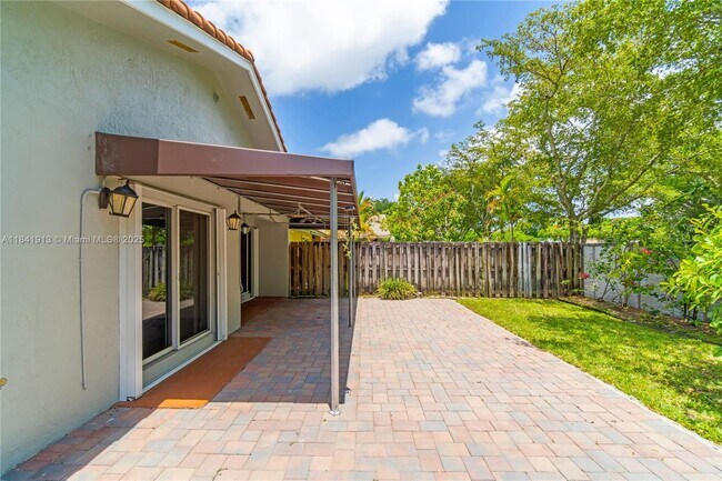 Building Photo - 14548 SW 143rd Terrace