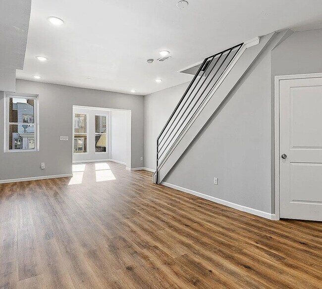 Building Photo - 1754 Georges Ln