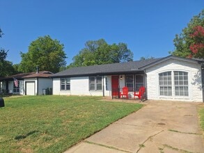 Building Photo - 1225 Harrison Ln