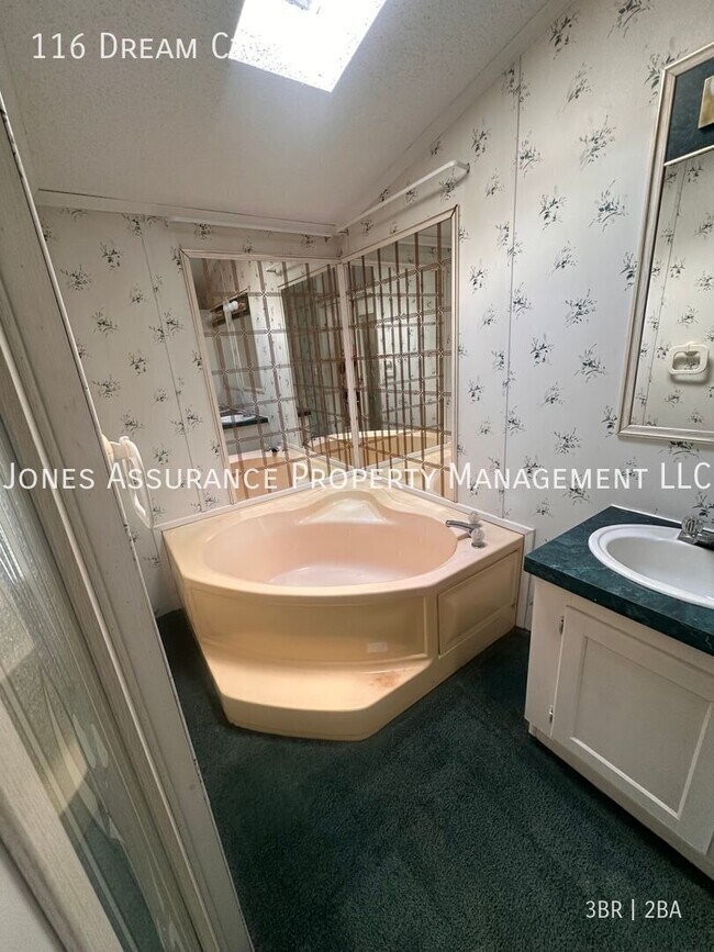 Building Photo - 116 Dream Ct