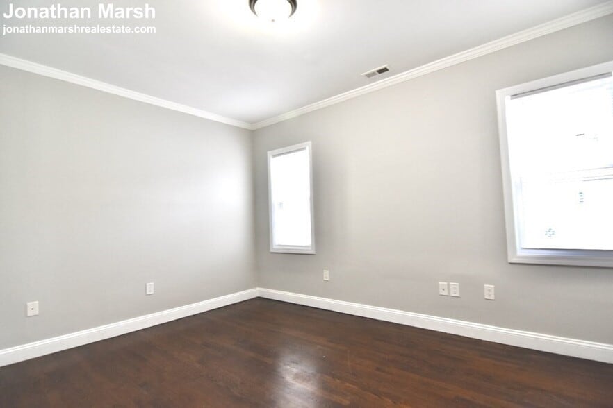 Building Photo - 152 Quincy St