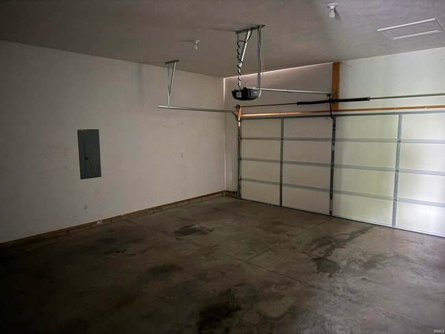 Building Photo - 3621 Arbor Pointe Dr
