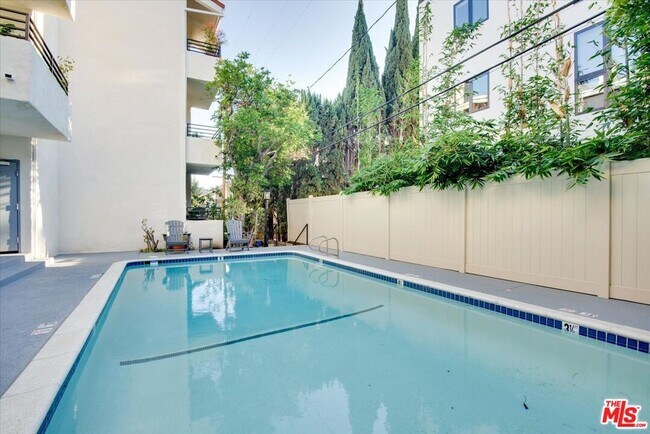 Building Photo - 1909 Pelham Ave