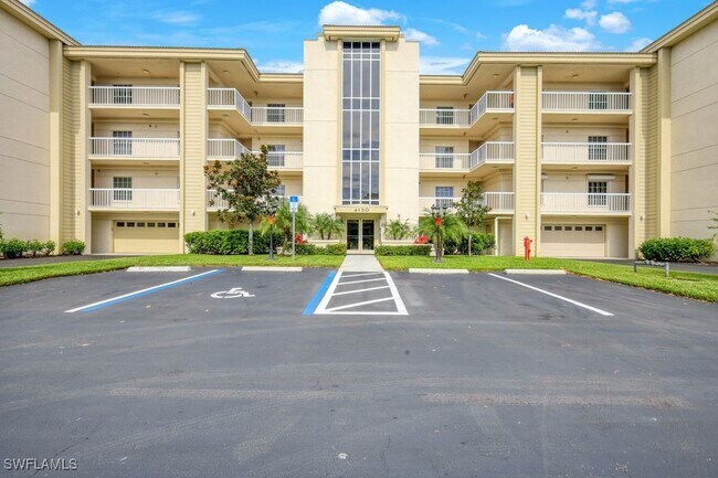 Building Photo - 4130 Bayhead Dr