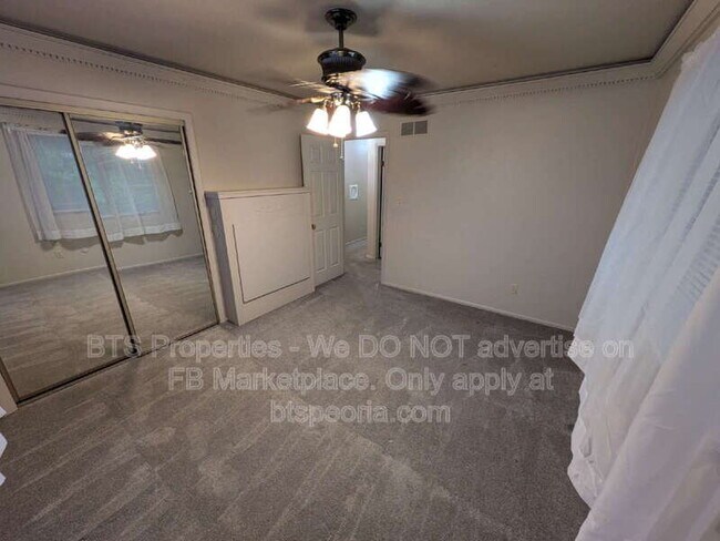 Building Photo - 3224 W Westport Rd