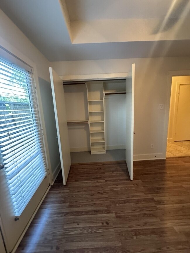 Building Photo - 3417 Rolgom Pl Ct