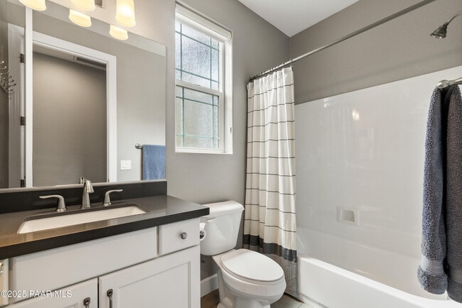 Building Photo - 1465 Varsity Dr