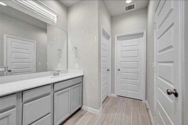 Building Photo - 3120 Moontide Ln