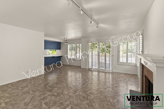 Building Photo - Spacious 4-Bed, 3-Bath Gem in Camarillo Heights