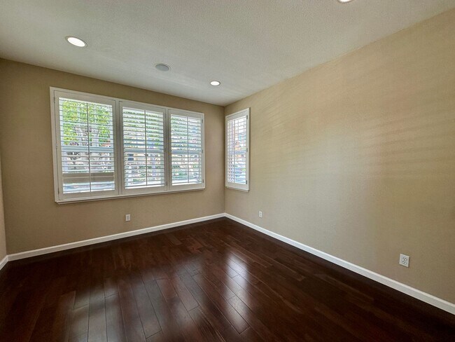 Building Photo - LUXURY RESIDENCE IN RIVERMARK DETACHED SINGLE-FAMILY HOME | THE GLEN PLAN II