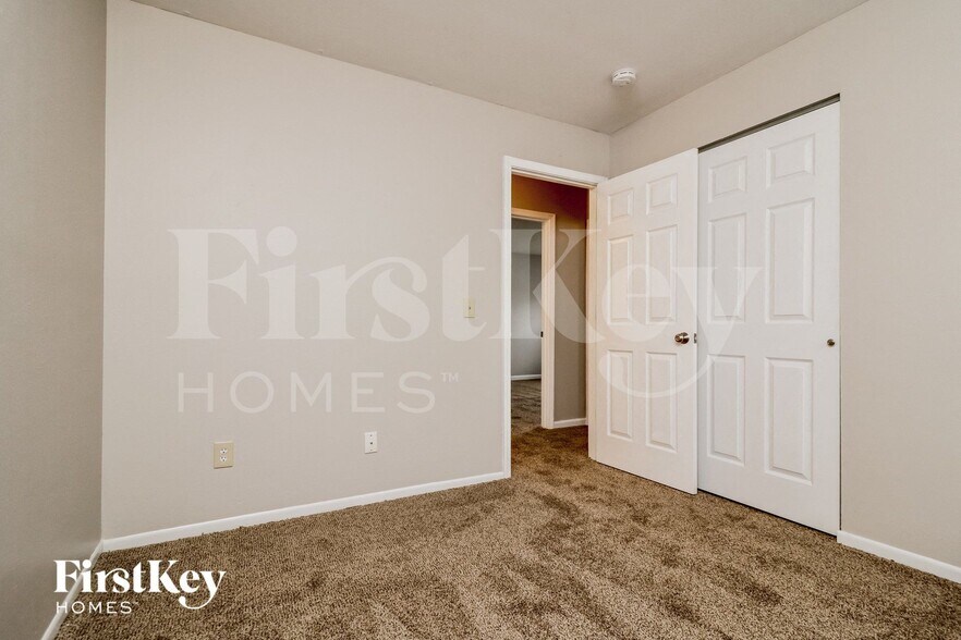 Building Photo - 1411 Ticonderoga Dr