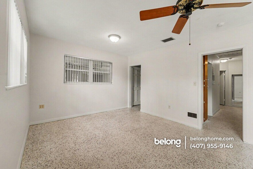 Building Photo - 1010 Glen Ridge Dr
