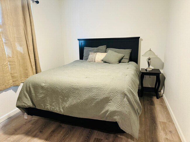 Building Photo - WINTER VACATION RENTAL: Newly Updated 3-Bedroom Home by the River with RV Parking