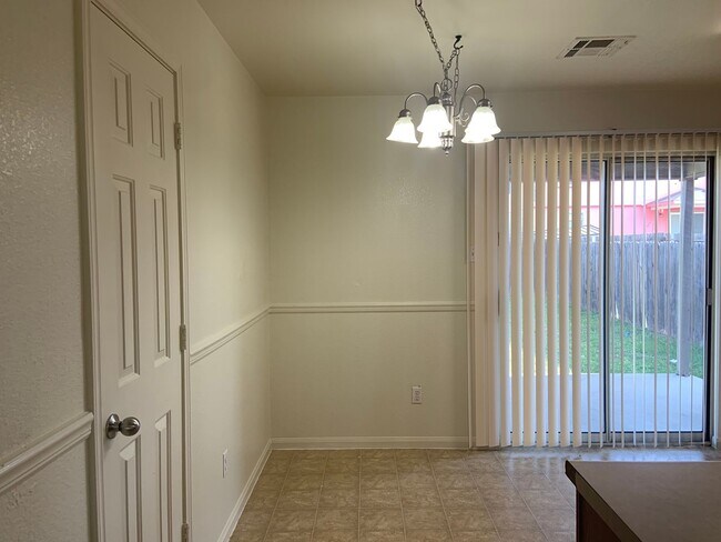 Building Photo - 3301 Neel Ct