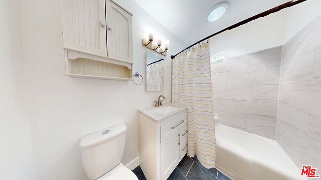 Building Photo - 1410 Dartmouth Dr