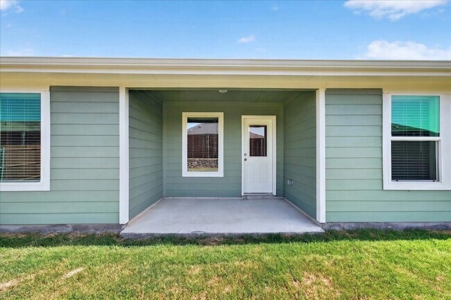 Building Photo - 717 Sweet Pea Dr