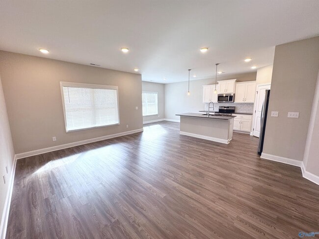 Building Photo - 27306 Barksdale Rd