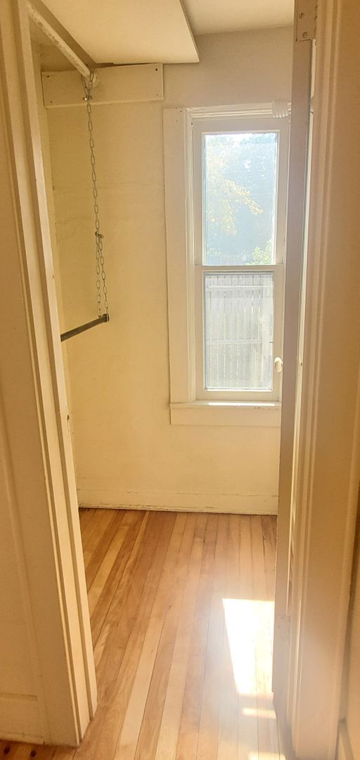 Building Photo - 218 N Oakland Ave