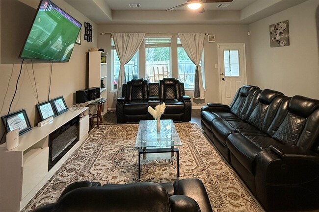 Building Photo - 5747 Cerrillos Dr