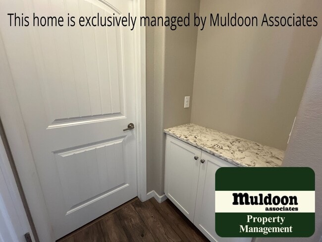 Building Photo - Immaculate Banning Lewis rancher