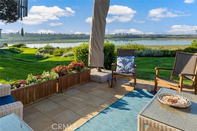 Building Photo - 2165 Vista Entrada Vis