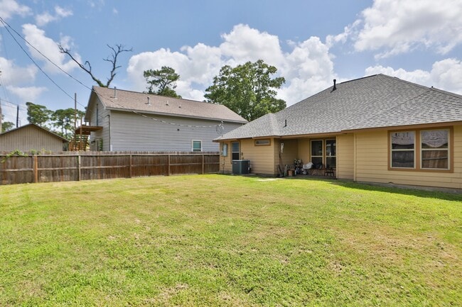 Building Photo - 6615 Goldspier St