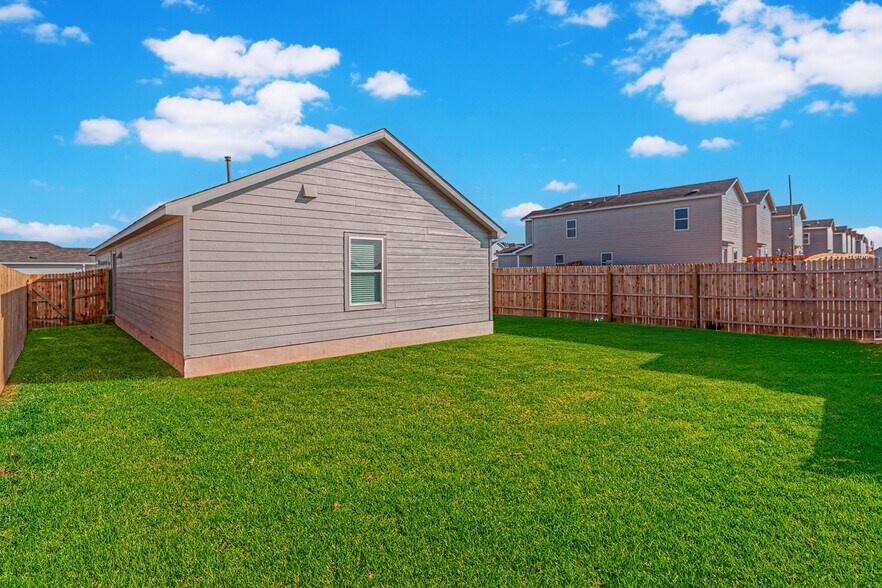 Building Photo - 7703 Chancery Gate