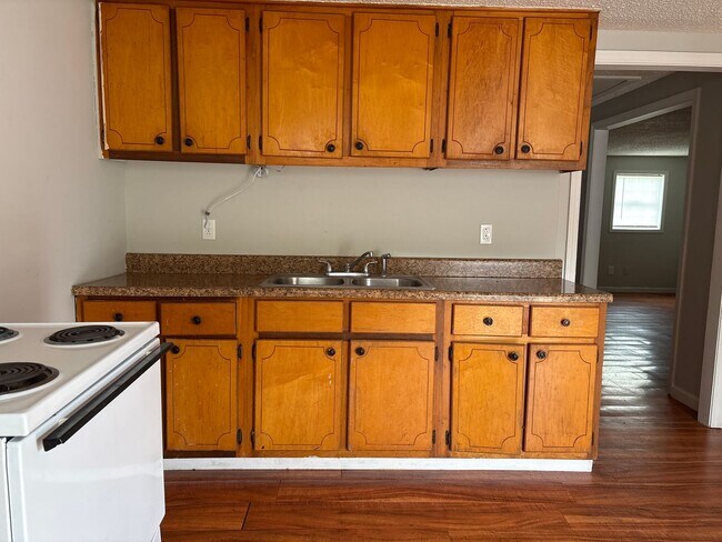 Building Photo - Cozy 2 Bedroom Home! PET FRIENDLY- RIPLEY TN.