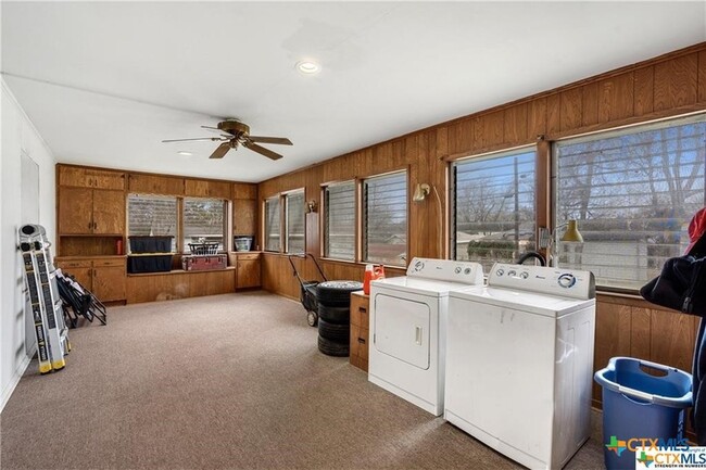 Building Photo - 1902 S 9th St