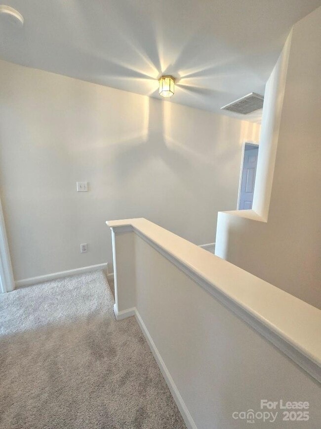 Building Photo - 8221 Brookings Dr