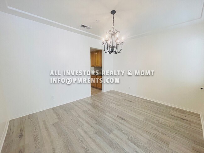 Building Photo - 5554 Nanday Ct