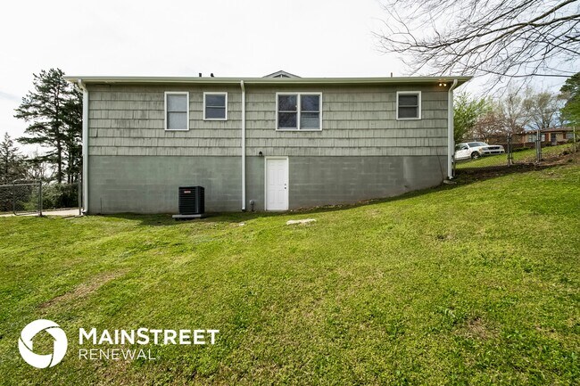 Building Photo - 232 Sunhill Rd NW