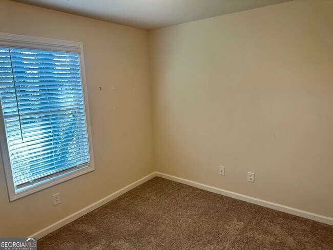 Building Photo - 4826 Kittle Wy