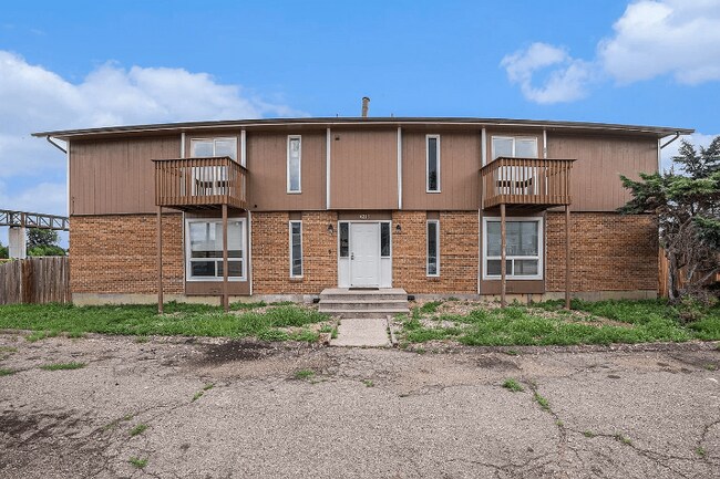 Building Photo - 4215 Loomis Ave
