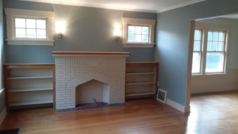 Building Photo - 23 Union St