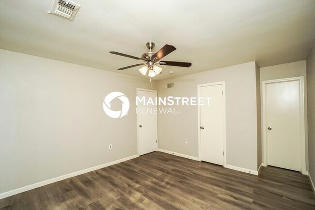 Building Photo - 3 Bedroom Pet-Friendly Home in SAN ANTONIO, TX with Main Street Renewal