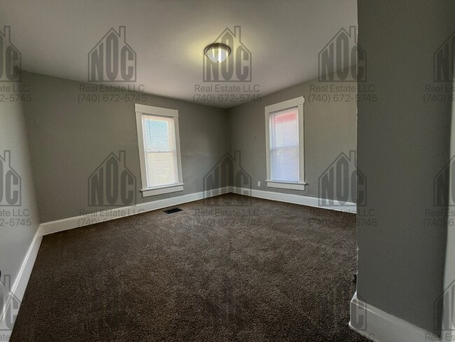 Building Photo - 440-440 Locust St