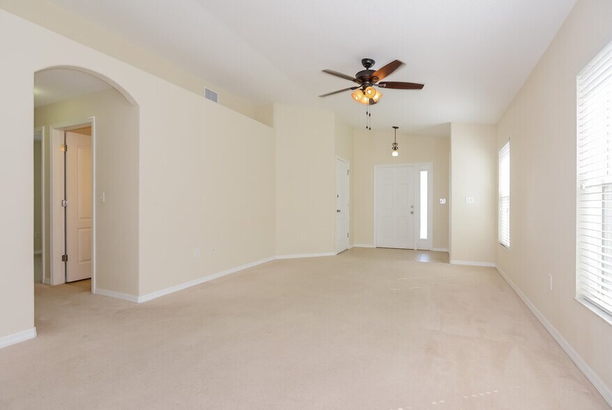 Building Photo - 2205 Colville Chase Dr