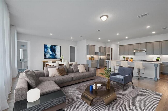 Building Photo - 135 Independence Dr