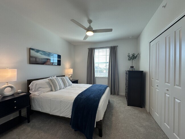 Building Photo - "Spacious 3-Bed with 2 Baths Condo in Prime Venice Location"