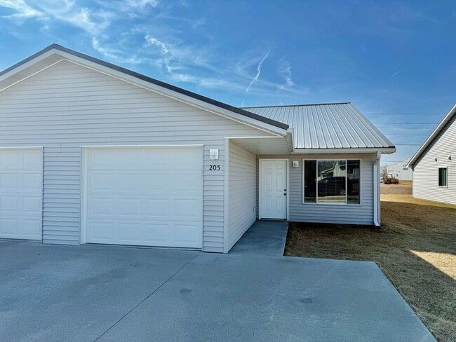 Building Photo - Story City Duplex Available November 1st, 2025!