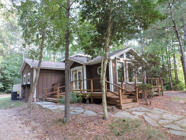 Primary Photo - THE COTTAGE AT RIVERCREST