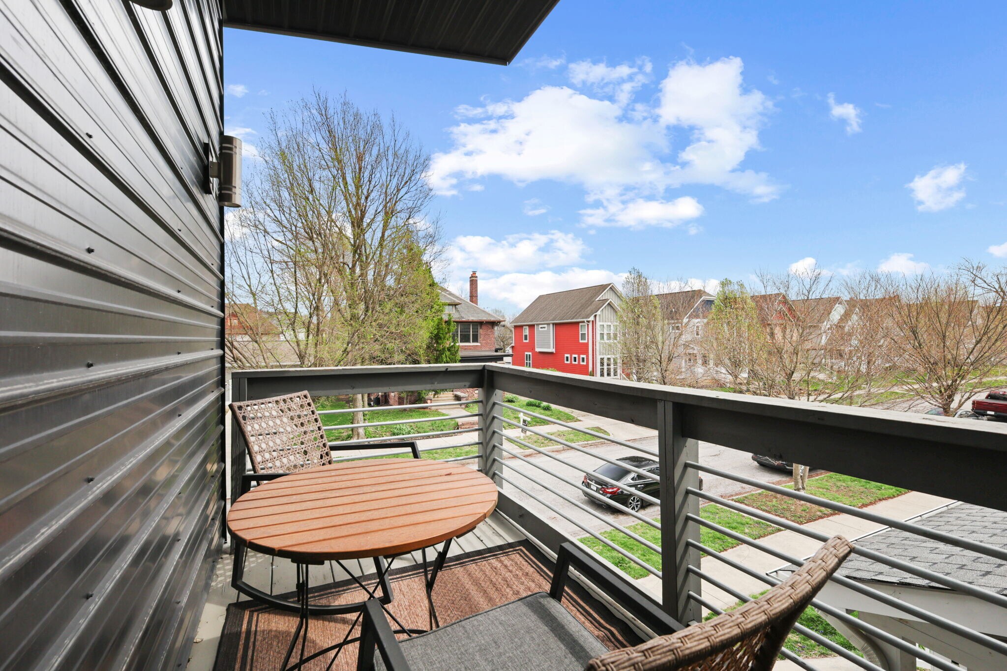 Building Photo - 2464 Broadway St