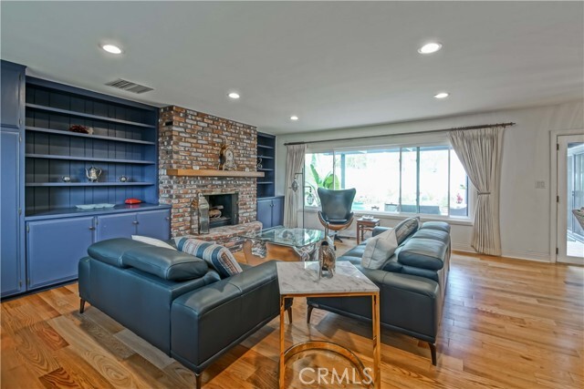 Building Photo - 428 Ave De Jose