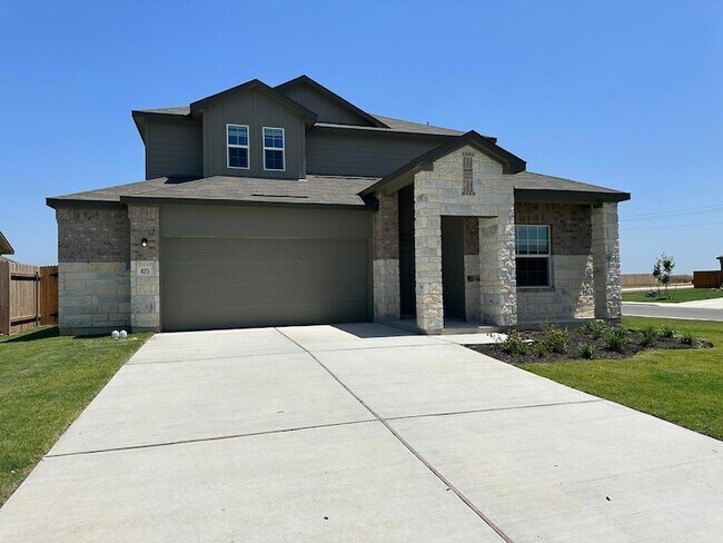 Building Photo - 425 Salt Springs Rd