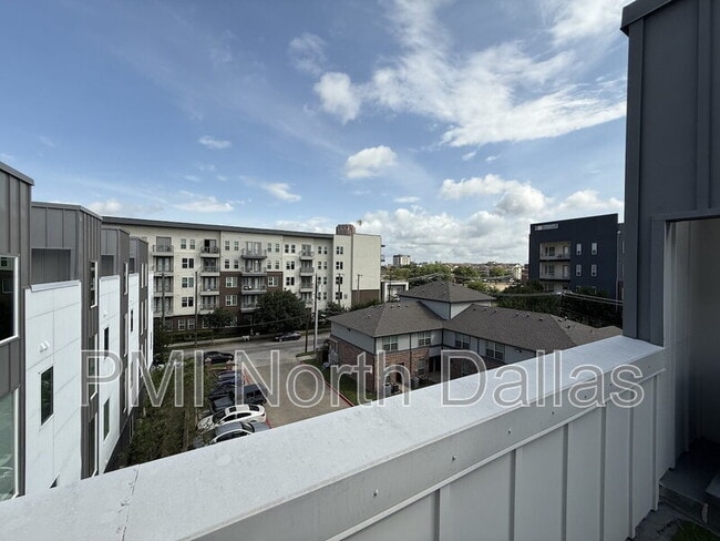 Building Photo - 1771 Mccoy St
